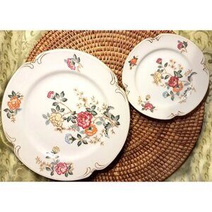 4 Dinner & 4 Bread Plates, Vintage Floral Porcelain